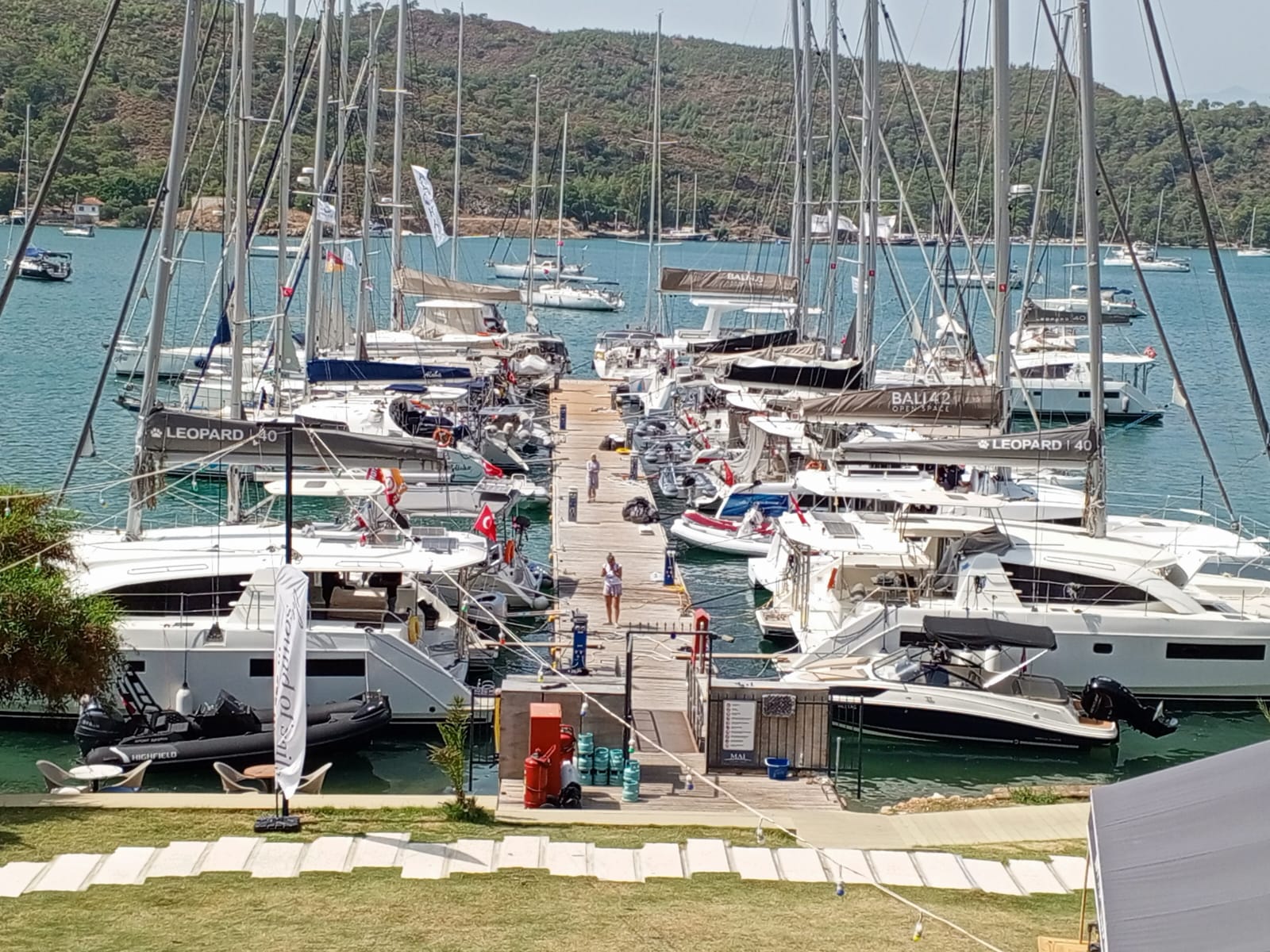 Yacht Cleaning Service